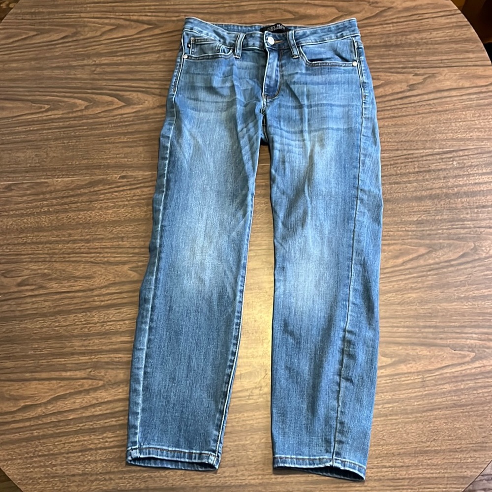 Judy Blue Relaxed Fit Size 29 Crop Jeans